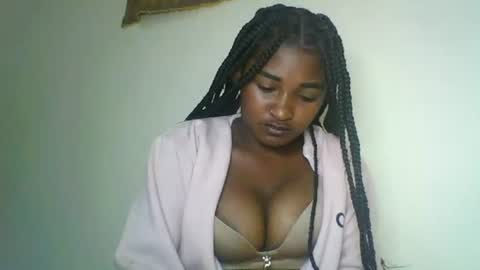 Snapshot of rhoanna chatting on 06/27/26, 06:02 rhoanna online show from 06/27/26, 06:02