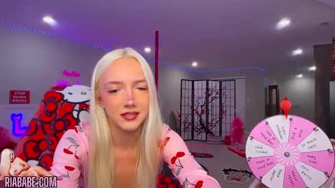 ria  online show from 09/25/25, 03:32