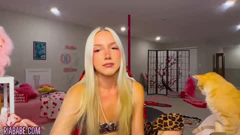 ria  online show from 10/18/25, 02:47