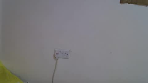 Snapshot of riana_sha chatting on 02/14/25, 11:42 riana_sha online show from 02/14/25, 11:42