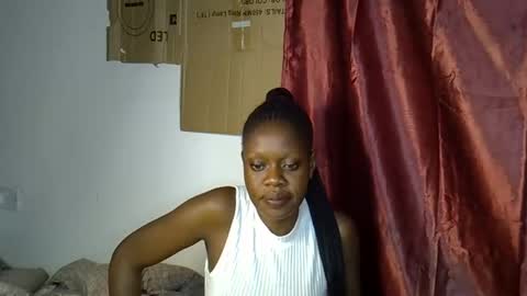 Snapshot of riana_sha chatting on 02/15/25, 12:43 riana_sha online show from 02/15/25, 12:43