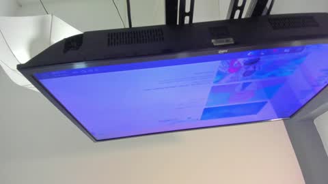 Snapshot of rianamanson chatting on 01/05/25, 05:30 Riana online show from 01/05/25, 05:30