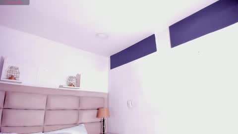 Snapshot of rianamanson chatting on 01/16/25, 06:25 Riana online show from 01/16/25, 06:25