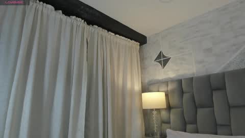 Snapshot of rianamanson chatting on 02/19/25, 02:23 Riana online show from 02/19/25, 02:23