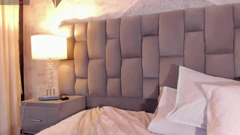 Snapshot of rianamanson chatting on 03/12/25, 11:20 Riana online show from 03/12/25, 11:20