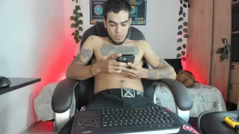 Snapshot of riancum chatting on 02/16/25, 02:42 juan online show from 02/16/25, 02:42