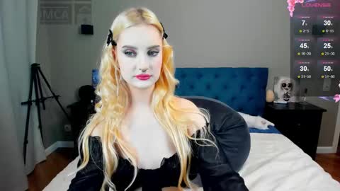 Ria Woods online show from 01/06/26, 06:44