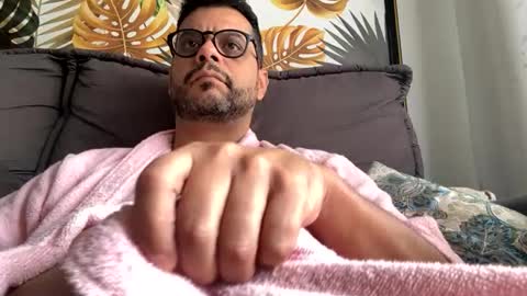 Snapshot of ricamenezes81823326 chatting on 06/11/26, 01:53 ricamenezes81823326 online show from 06/11/26, 01:53