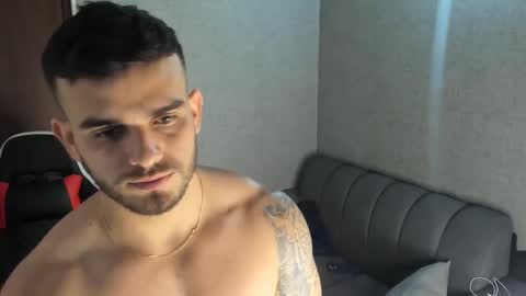 ricardogonzalez666 online show from 01/26/25, 02:24