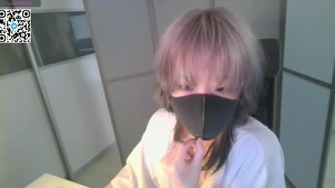Jiwoo online show from 05/18/26, 07:03