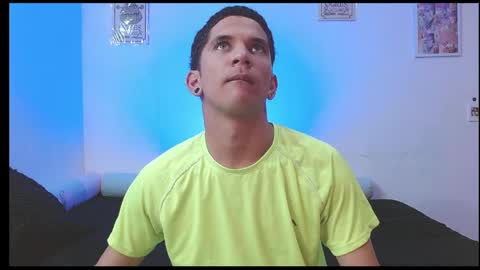Snapshot of rich_de_la_rosa chatting on 05/25/26, 12:27 rich and kitty online show from 05/25/26, 12:27