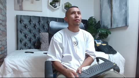 richar_voller online show from 02/03/25, 11:09