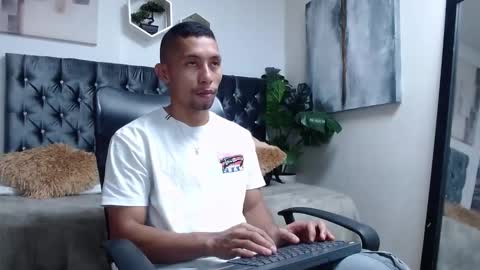 richar_voller online show from 10/04/25, 11:19