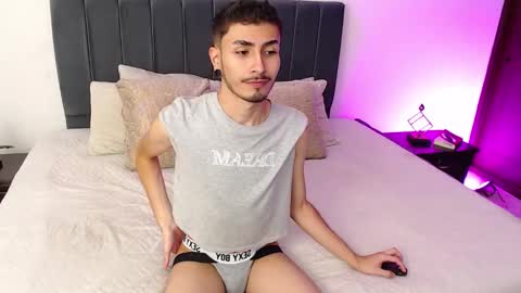 Richard online show from 01/25/25, 02:26