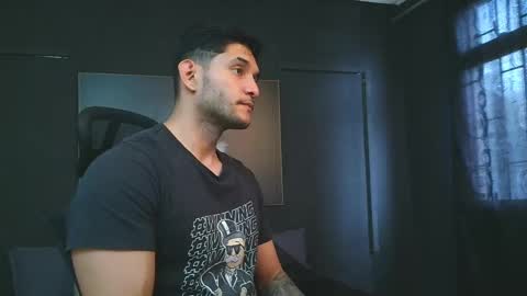Snapshot of richard_milleer chatting on 05/28/26, 03:42 Ricardo online show from 05/28/26, 03:42