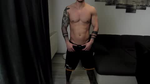 RichardDarell online show from 12/02/25, 06:08