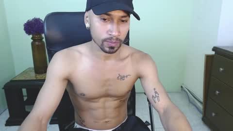 Snapshot of richardwithe_ chatting on 03/03/26, 12:22 Richard online show from 03/03/26, 12:22