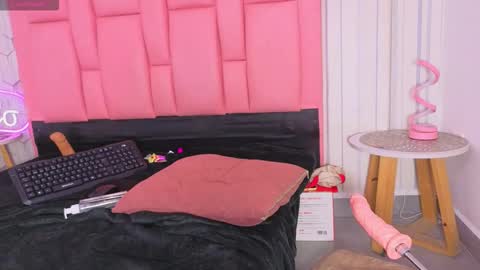 Snapshot of richellebonyy chatting on 02/19/26, 08:49 Richel online show from 02/19/26, 08:49