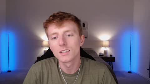 Snapshot of richiewest chatting on 09/18/25, 01:18 Richie online show from 09/18/25, 01:18