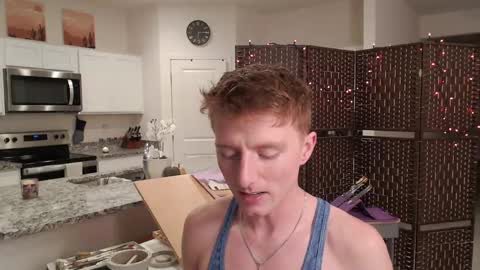 Snapshot of richiewest chatting on 10/16/25, 01:17 Richie online show from 10/16/25, 01:17