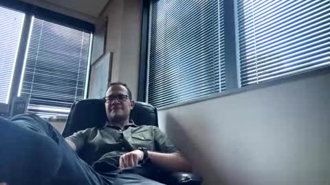 Snapshot of rick503835 chatting on 09/18/25, 05:04 Rick Arian online show from 09/18/25, 05:04