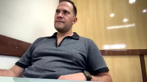 Snapshot of rick503835 chatting on 10/17/25, 04:20 Rick Arian online show from 10/17/25, 04:20