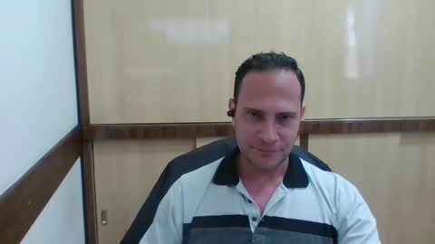 Snapshot of rick503835 chatting on 10/27/25, 02:10 Rick Arian online show from 10/27/25, 02:10