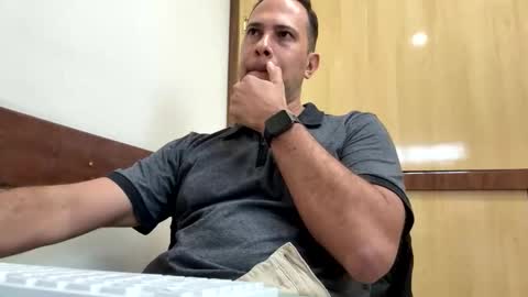 Rick Arian online show from 12/01/25, 03:17