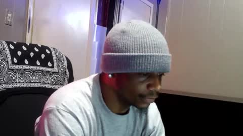 Snapshot of rickavelli chatting on 02/09/26, 01:42 Rick online show from 02/09/26, 01:42