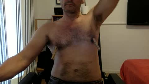 Snapshot of rickcamman chatting on 11/17/25, 09:59 Rick online show from 11/17/25, 09:59