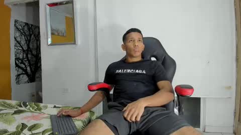 Snapshot of ricky_23cm_ chatting on 02/27/26, 02:00 RICKY online show from 02/27/26, 02:00