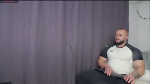 rickymiami1 online show from 11/28/25, 09:50