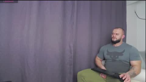 rickymiami1 online show from 12/01/25, 06:35