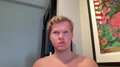 Snapshot of rico_self_facial chatting on 06/20/26, 08:28 Rico online show from 06/20/26, 08:28