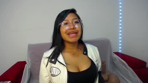 milena online show from 02/03/25, 03:20