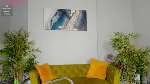 Snapshot of riddle_layla chatting on 02/17/26, 09:17 Layla online show from 02/17/26, 09:17