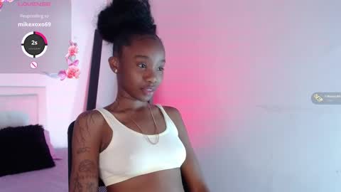 ri ri online show from 01/18/25, 03:31