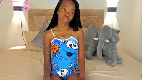 ri ri online show from 10/31/25, 12:50