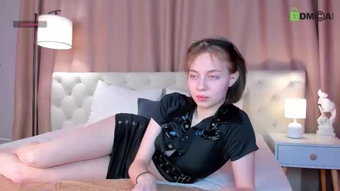 rihanna_walker online show from 11/16/25, 01:22