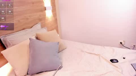 Sara online show from 04/22/26, 10:06