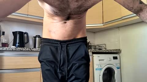 riia362963 online show from 09/17/25, 07:54