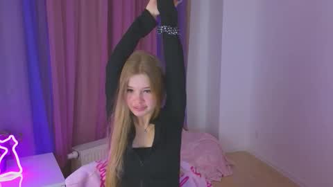 Rina online show from 10/27/25, 10:36