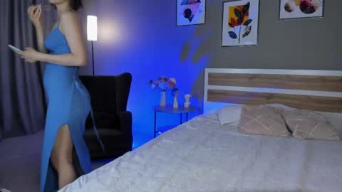 riley__davis online show from 06/08/26, 03:51