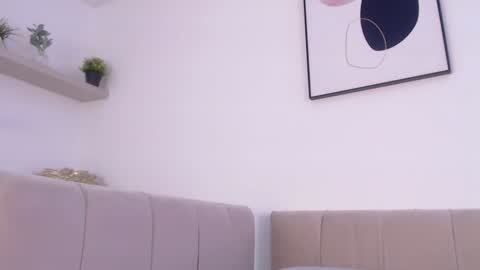 Riley online show from 02/05/25, 10:33