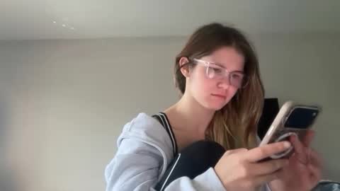 riley_ray69 online show from 04/29/26, 03:27