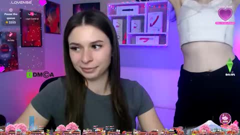 Snapshot of riley_sanders chatting on 09/25/25, 11:14 Meow online show from 09/25/25, 11:14
