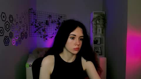 Snapshot of riley_sanders chatting on 10/08/25, 07:22 Meow online show from 10/08/25, 07:22