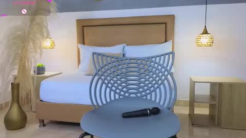 Riley Sierra online show from 12/20/24, 12:27