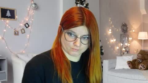 Snapshot of rileycomely chatting on 01/06/25, 02:58 RileyComely online show from 01/06/25, 02:58