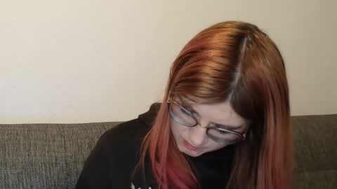 Snapshot of rileycomely chatting on 11/28/25, 03:53 RileyComely online show from 11/28/25, 03:53